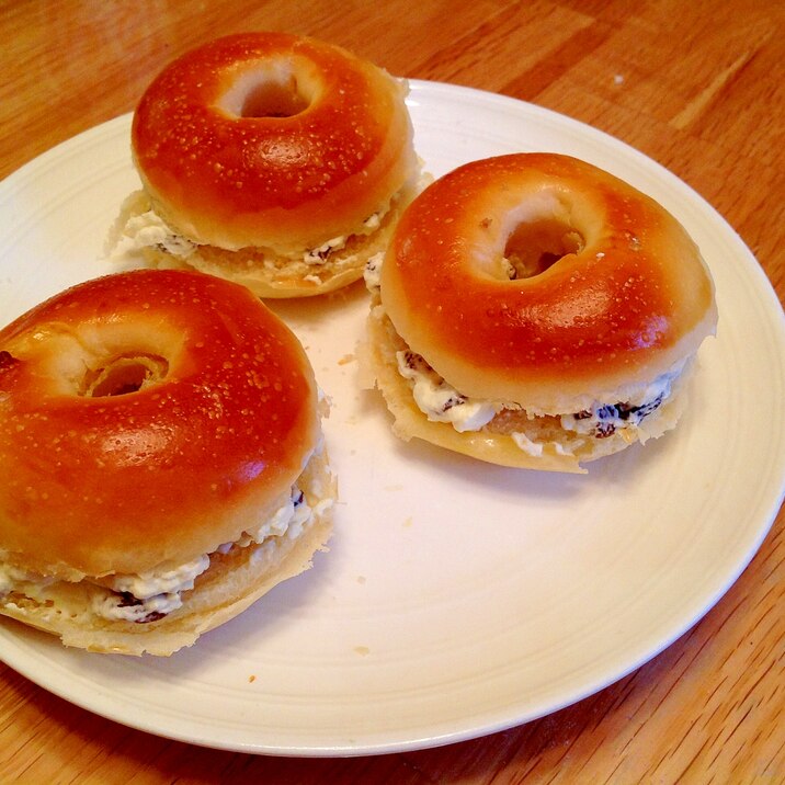 ラムレーズンクリームドーナツ レシピ 作り方 By Findus 楽天レシピ